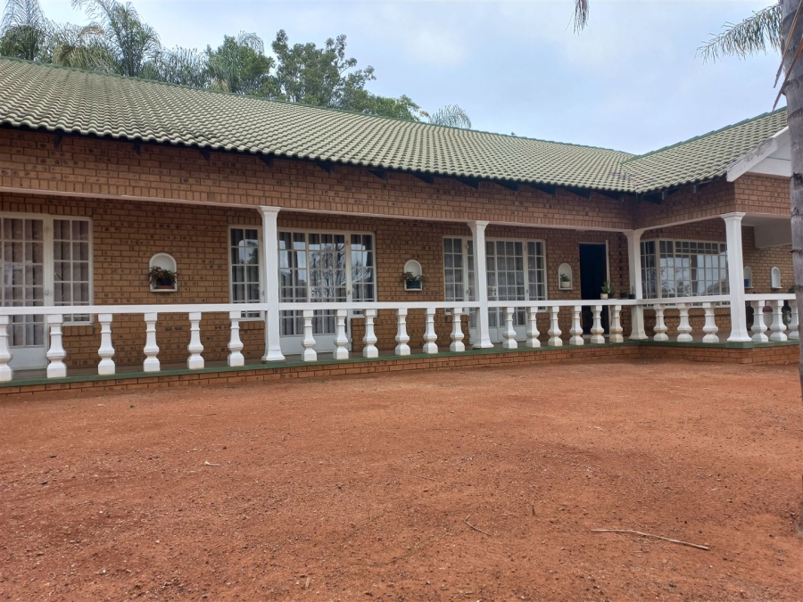 5 Bedroom Property for Sale in Cashan North West